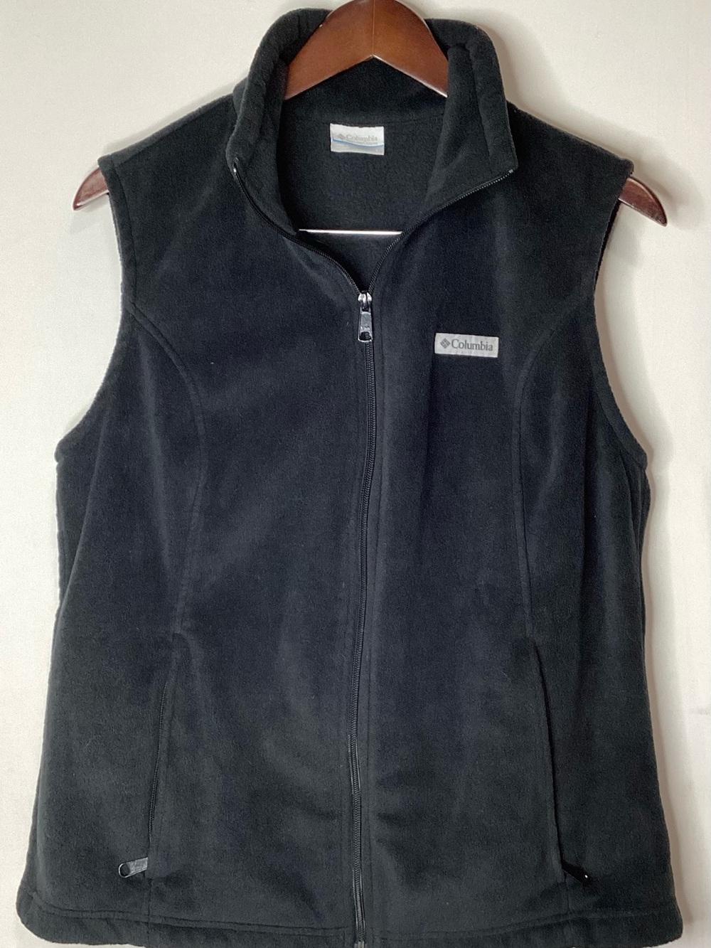 Columbia women’s Black Full-Zip Fleece Vest large